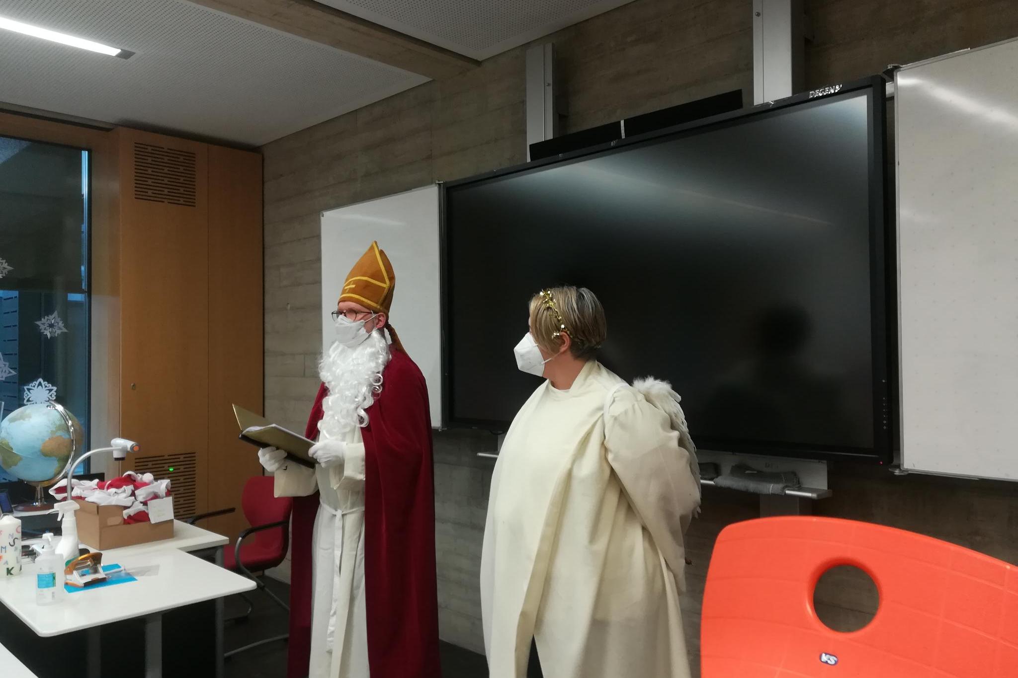 Nikolaus und Weihnachtsengel